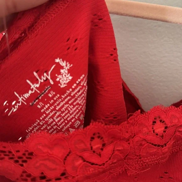 NWOT Free People Intimately Eyelet Seamless Halter Top Size M/L - Picture 9 of 9